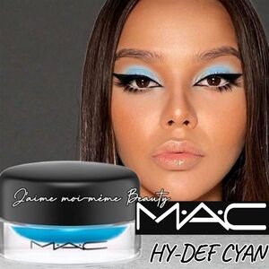 MAC COSMETICS Chromaline Paint Pot Liner/Shadow in Hi Def Cyan
